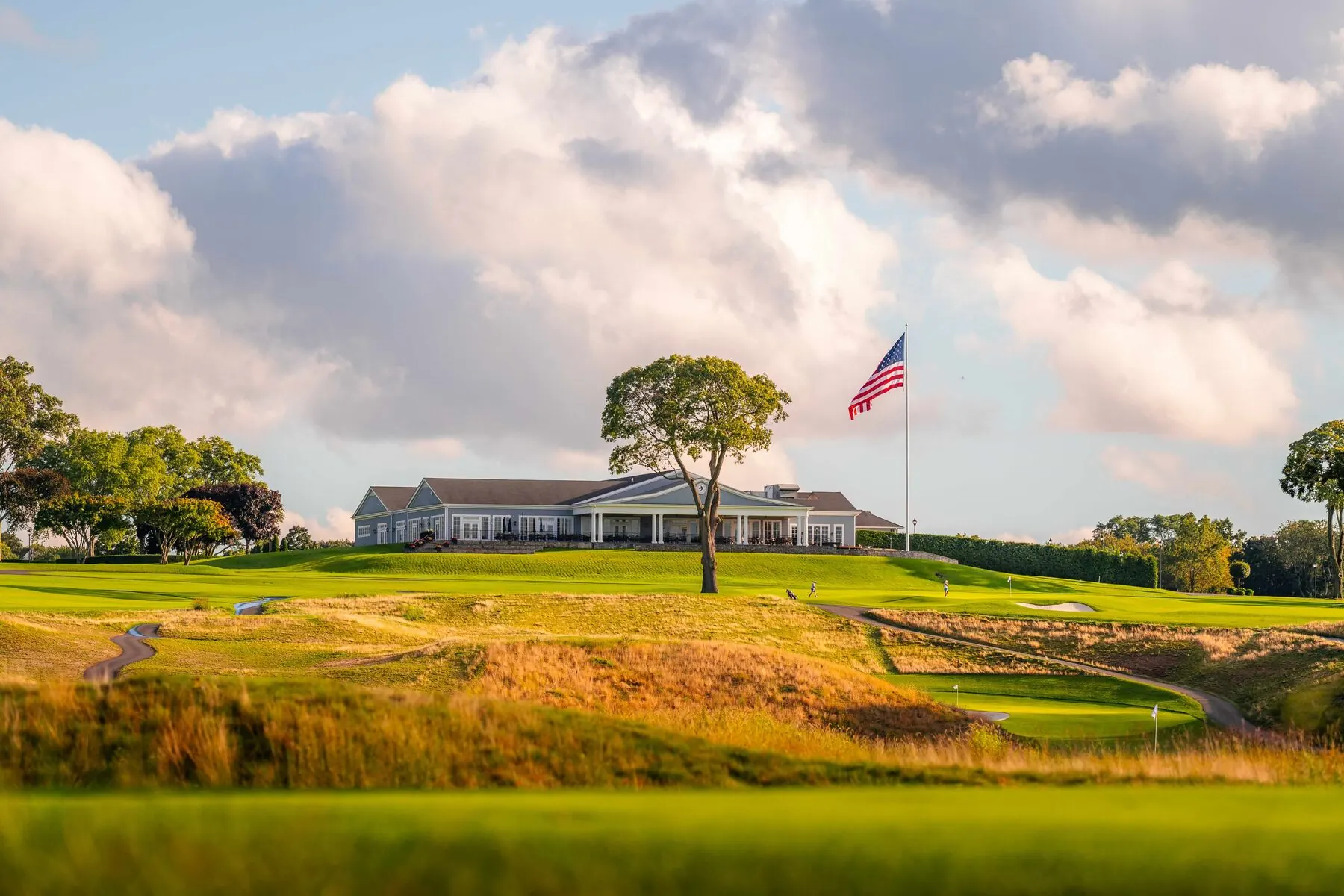 Huntington Crescent Club